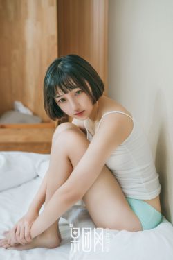 二男一女拍的视频